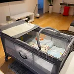 アパート Charmante Zentrumswohnung Mit Balkon Und 80 Zoll Tv クラーゲンフルト