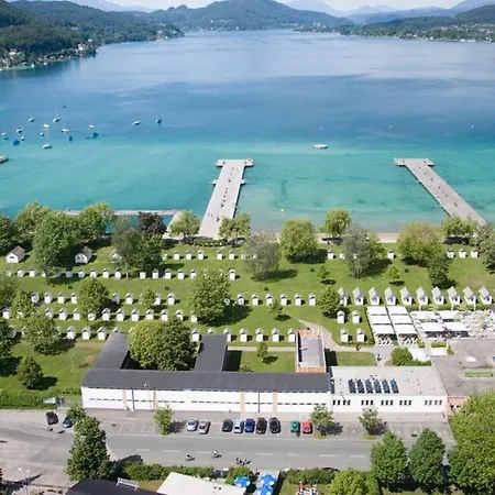Charmante Zentrumswohnung Mit Balkon Und 80 Zoll Tv * Klagenfurt am Woerthersee