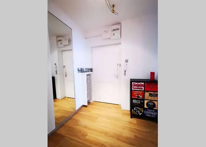 Charmante Zentrumswohnung Mit Balkon Und 80 Zoll Tv Klagenfurt am Wörthersee