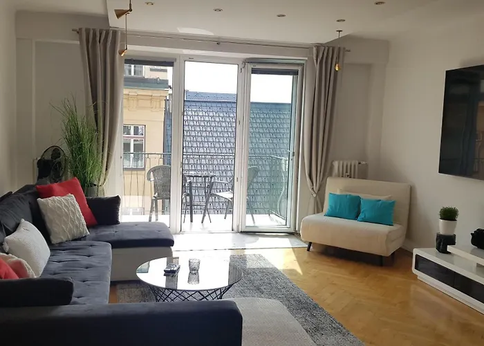 דירה Charmante Zentrumswohnung Mit Balkon Und 80 Zoll Tv